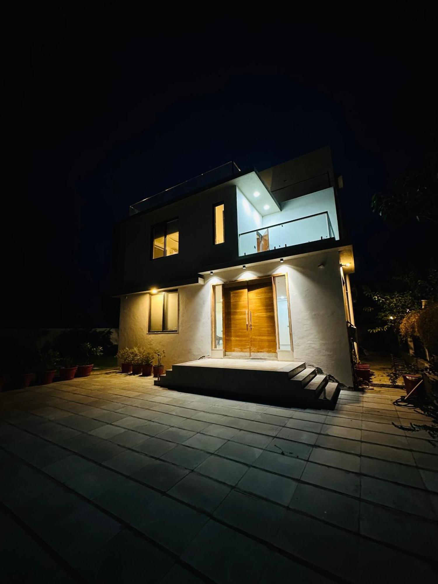 Karmabhumi 1 Villa Sātej Dış mekan fotoğraf