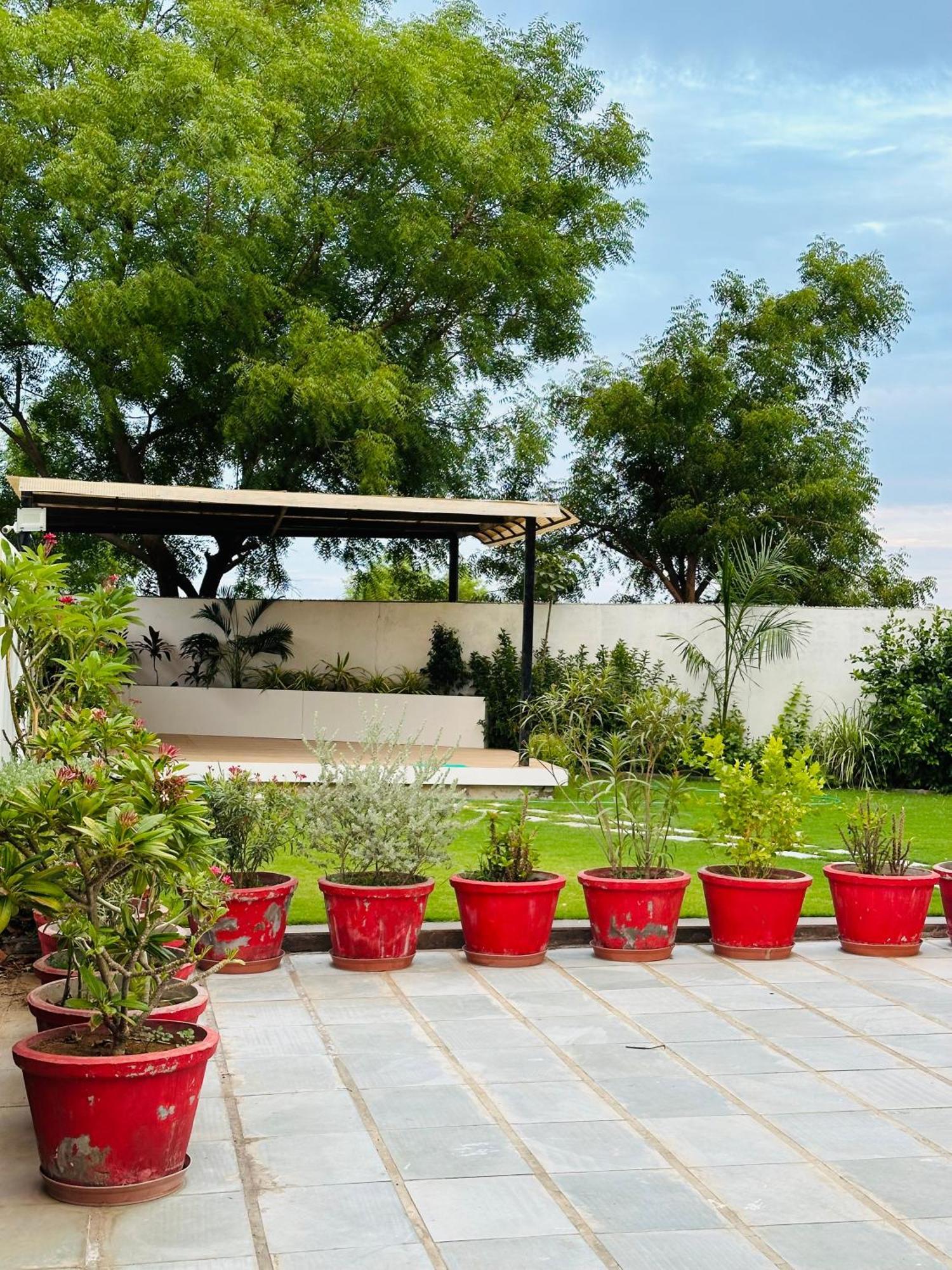 Karmabhumi 1 Villa Sātej Dış mekan fotoğraf
