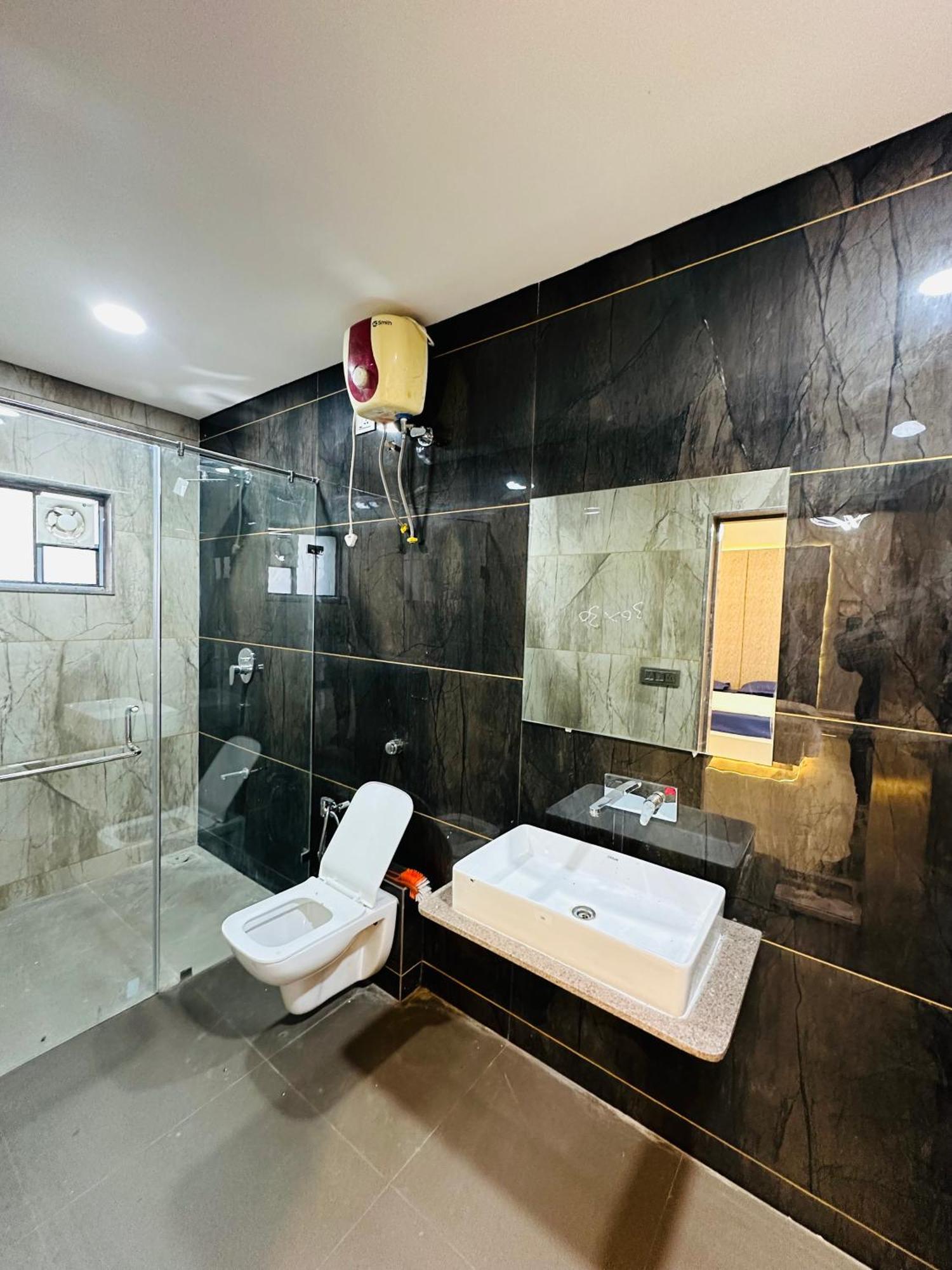 Karmabhumi 1 Villa Sātej Dış mekan fotoğraf