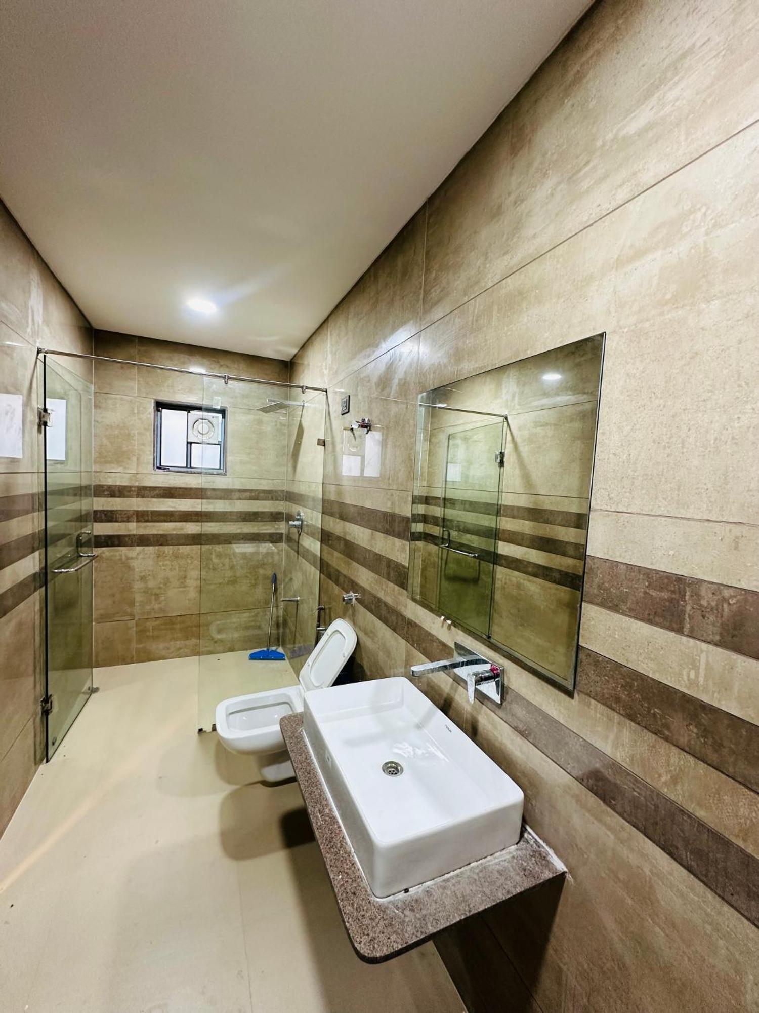 Karmabhumi 1 Villa Sātej Dış mekan fotoğraf